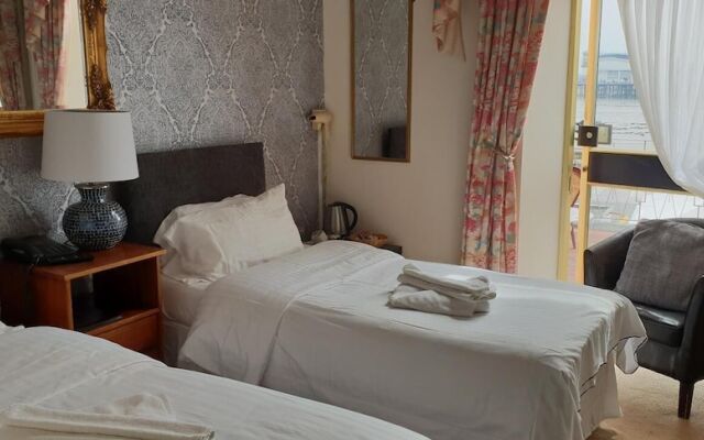 Seaward Hotel