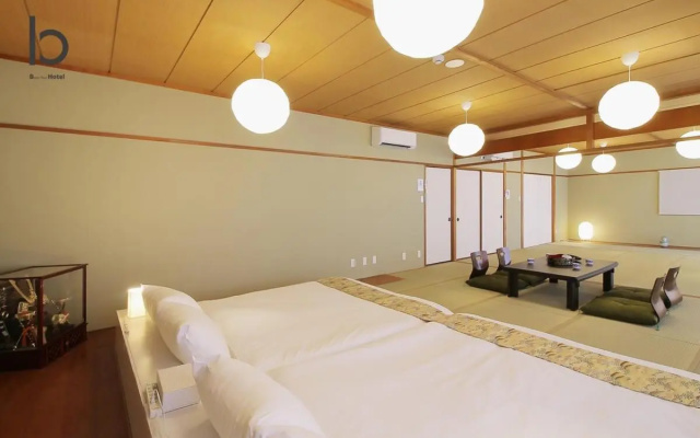 Large 2 bedroom apartment for 12people (301) – Hotel Rooms – Hiroshima