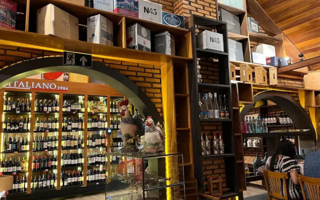 Italian Palace Hotel