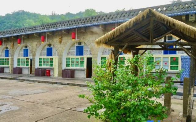 Yan'an Heritage Cave Hotel