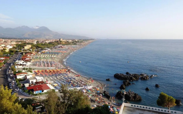 Mare Apartment 4