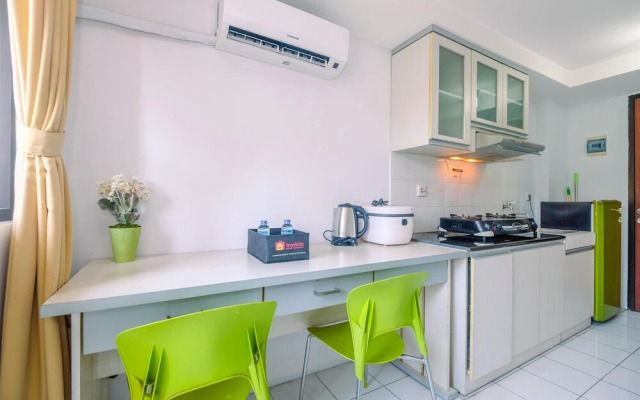 Comfortable Living Studio Room at Kebagusan City Apartment