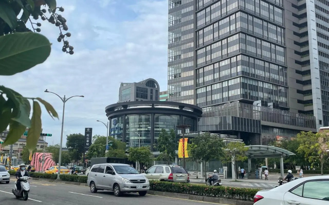 Puremeworld Hotel