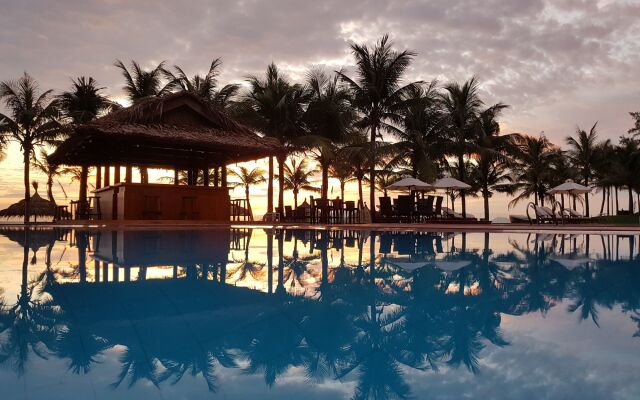 Tropical Beach Hoi An Resort