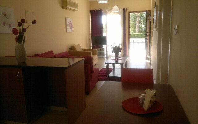 Nina's House Limassol Star