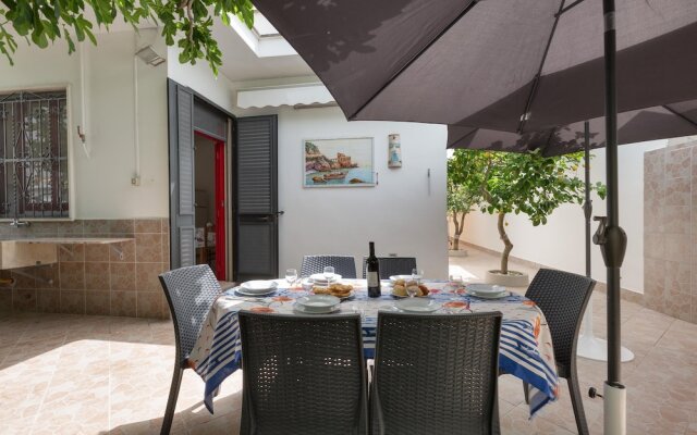 3599 Casa Delma by Barbarhouse