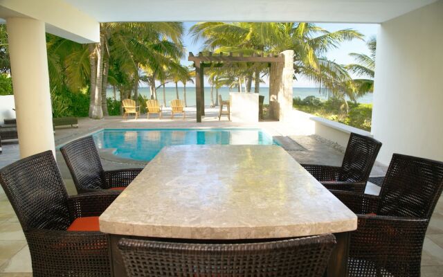 5 BR House with Pool and Private Beach