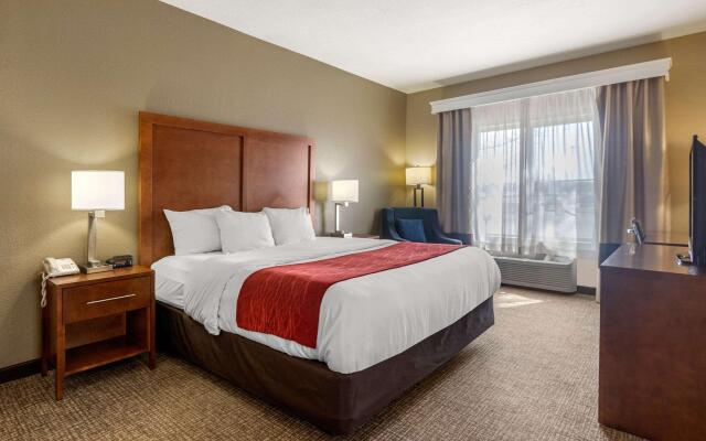 Comfort Inn and Suites Pittsburg