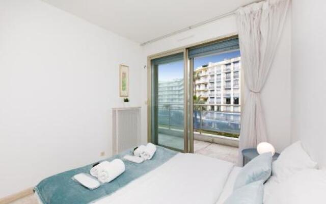 Roxelane YourHostHelper