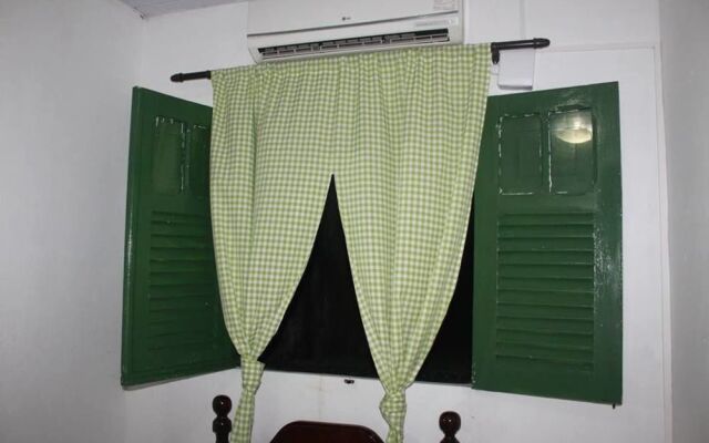 Canto dos Artistas Guest House