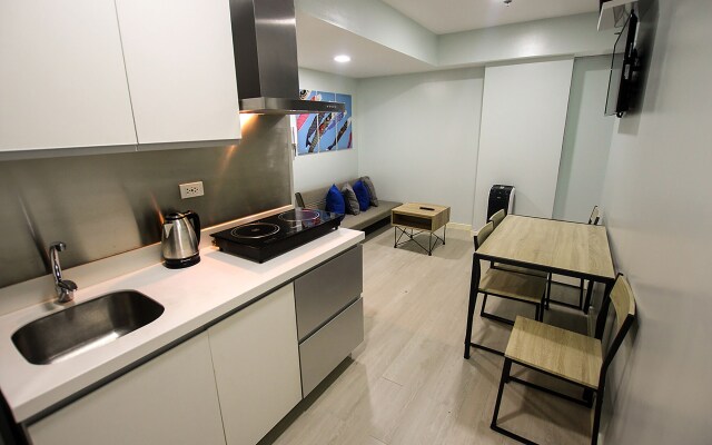 SIGLO SUITES @ The Azure Urban Resort Residences