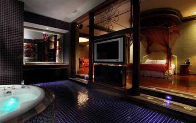 Royal Group Motel - Wuyin
