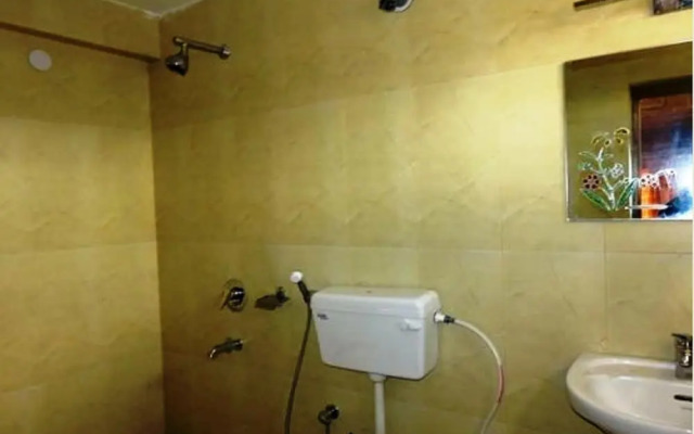 Hotel Nezer Holiday Inn