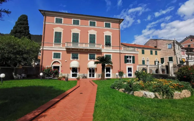 Hotel Madri Pie Noli