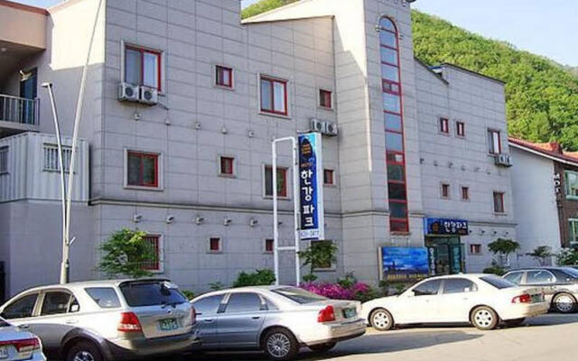 Hangang Park Motel