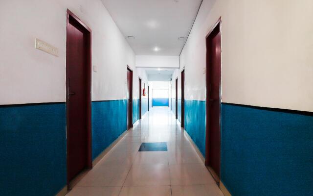 OYO Flagship 70693 Mohan Service Apartment