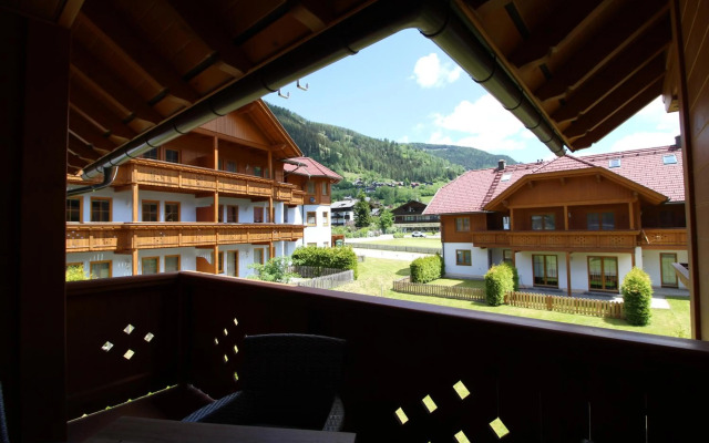 FeWo KITZ - Ski-to-door Apartment