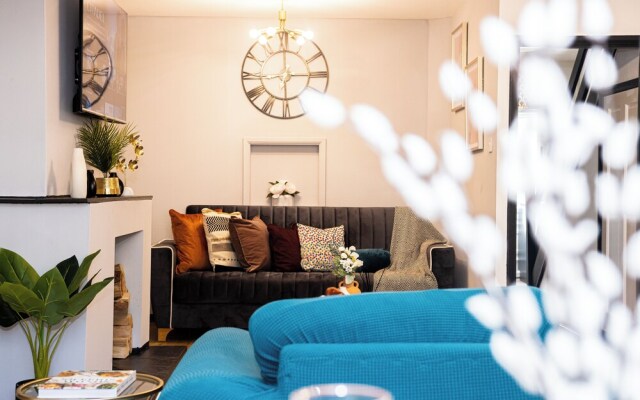 Stunning 3bedroom Home Ideal for Long & Short Stay