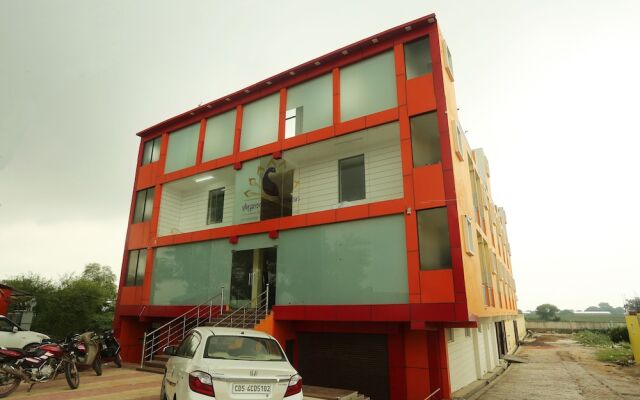 Santosh Residency by OYO Rooms