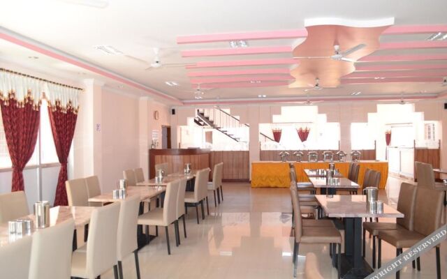 KSTDC Hotel Mayura Chalukya Badami