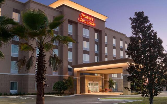 Hampton Inn & Suites Deland