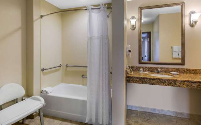Comfort Suites Seaford