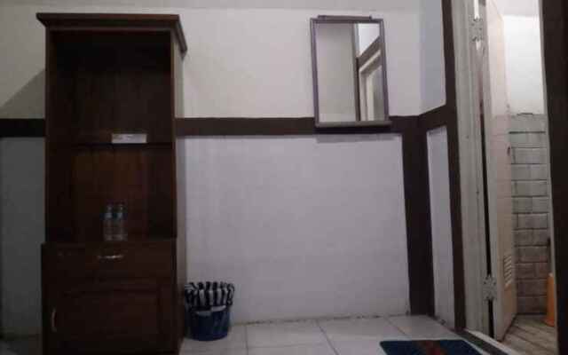 Pantai Suwuk River View Bungalow