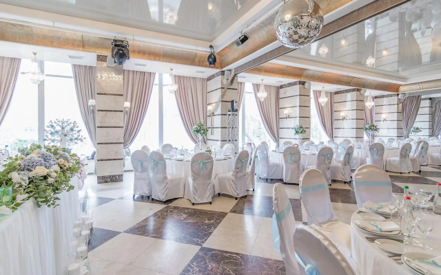 Hotel Ukraine