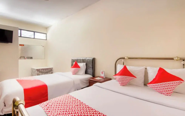 OYO 3067 Flamboyan Homestay Syariah