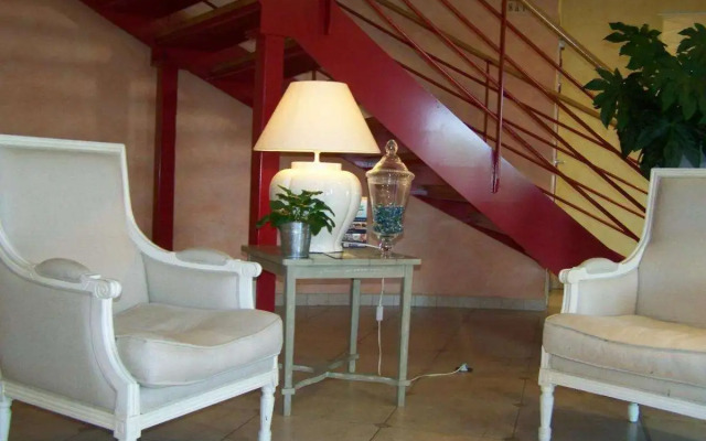 Brit Hotel Du Perche