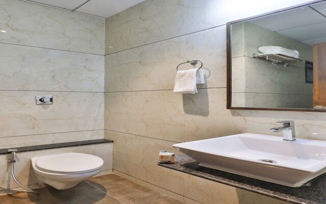 OYO 16604 Hotel Sparsh Inn
