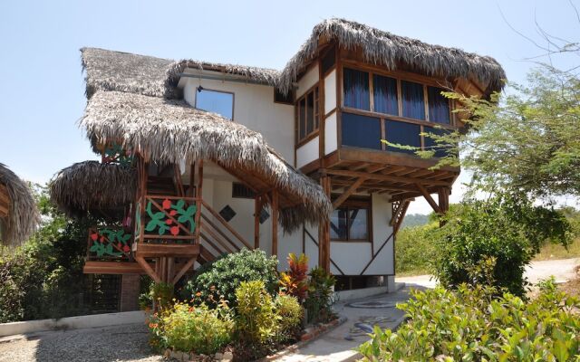 Azuluna Ecolodge