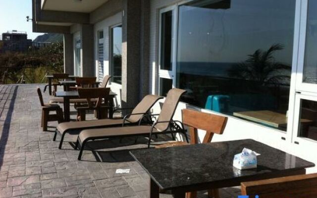 Whitecaps Hostel