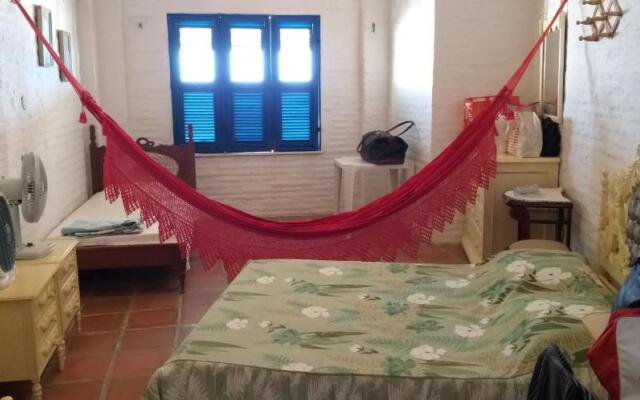 Casa duplex em frente ao mar, com 5 quartos.