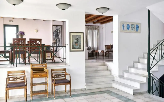 Eva Suites