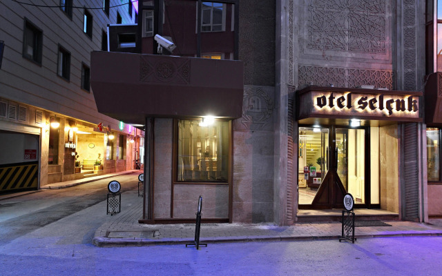 Selcuk Hotel Sems-i Tebrizi