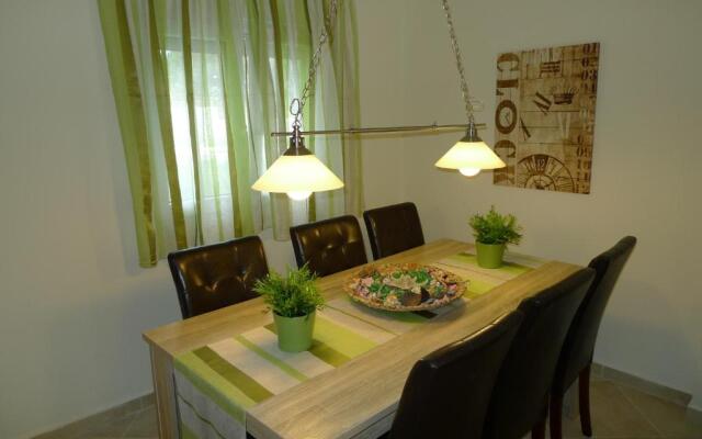 Excellent Villa