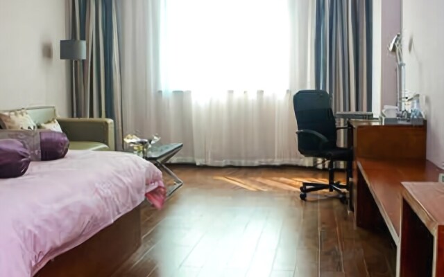 P & E Hotels