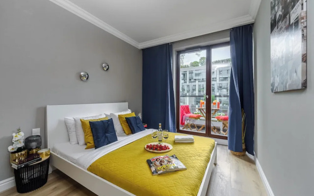 Lumina apartment with balcony Warsaw
