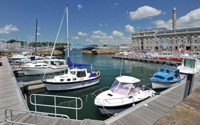 Drakes Wharf @ Royal William Yard