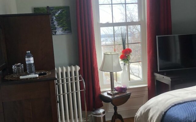 1000 Islands B&B "Boutique Hotel Experience"