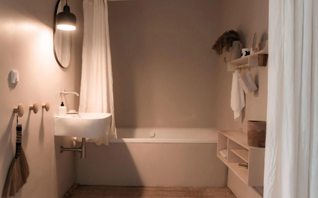 Stylish apartment near the historic center