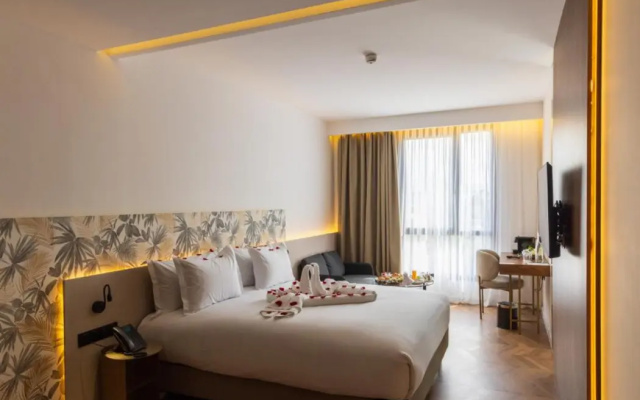 Diagonal Hotel