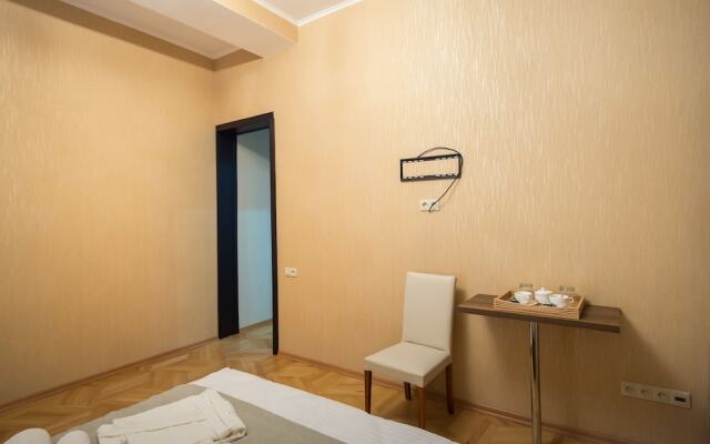 Hotel 9 rooms