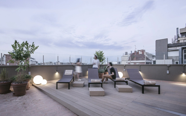 Pol & Grace Hotel