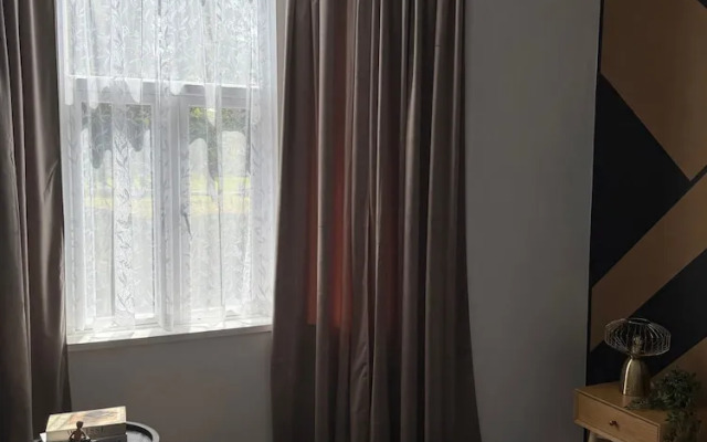 Coventry Oasis Apartment