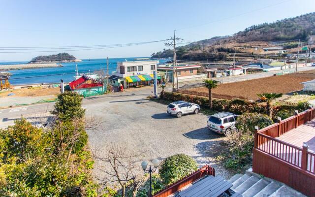 yeosu punggyeonghwa pensyeon