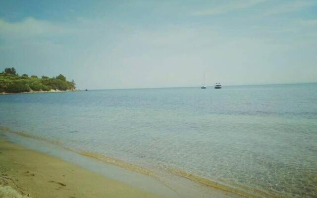 Apartment in Gerakini , 50 meters far from beach