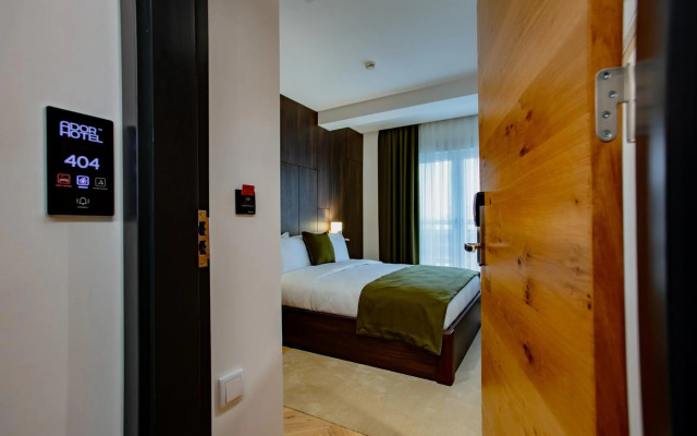 Ador Hotel