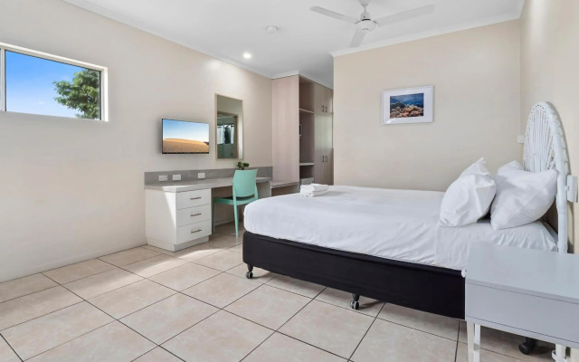Hotel Tropiq